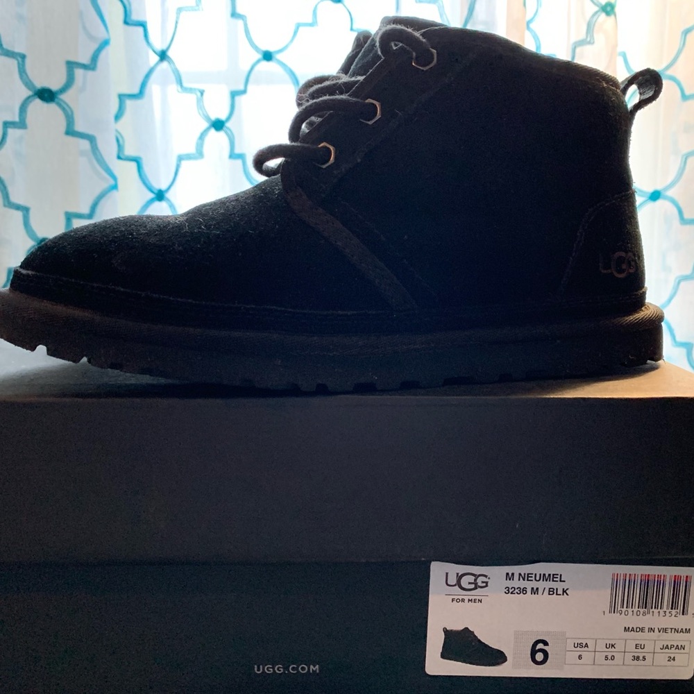UGG Men’s Neumel Boot Wool in, Black, Size 6
